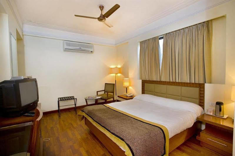The Bmk Hotel Greater Kailash Delhi (National Capital Territory of India) Exterior photo